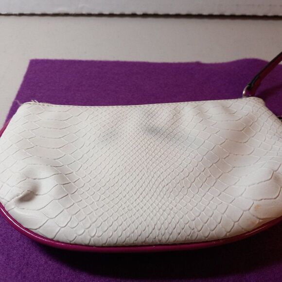 Guess Wristlet & Wallet Cottagecore Wedding Prom - Picture 11 of 14